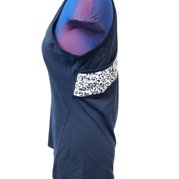 Athleta Mixed Inversion Tank Navy & White Cheeta Print Yoga Size Medium Women's - Picture 3 of 8